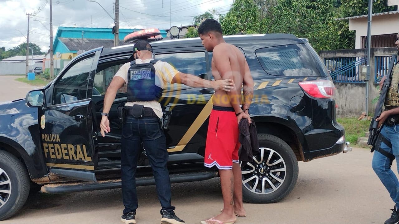 Operação conjunta da PF e Polícia Civil prende homem por tráfico e porte ilegal de arma em Brasiléia