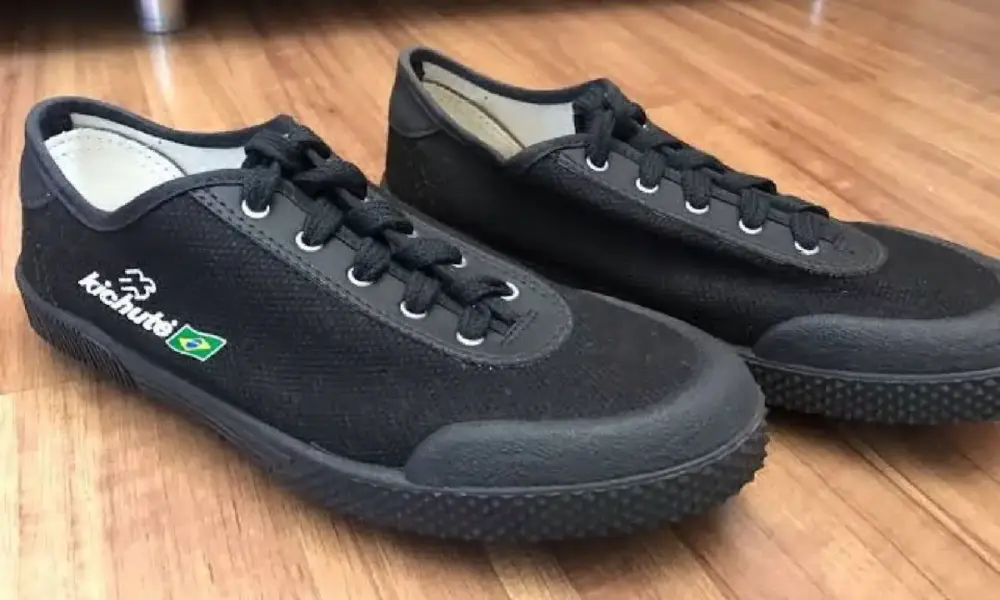 Anúncio de um tênis Kichute na Enjoei. (Foto: Reprodução/Enjoei)