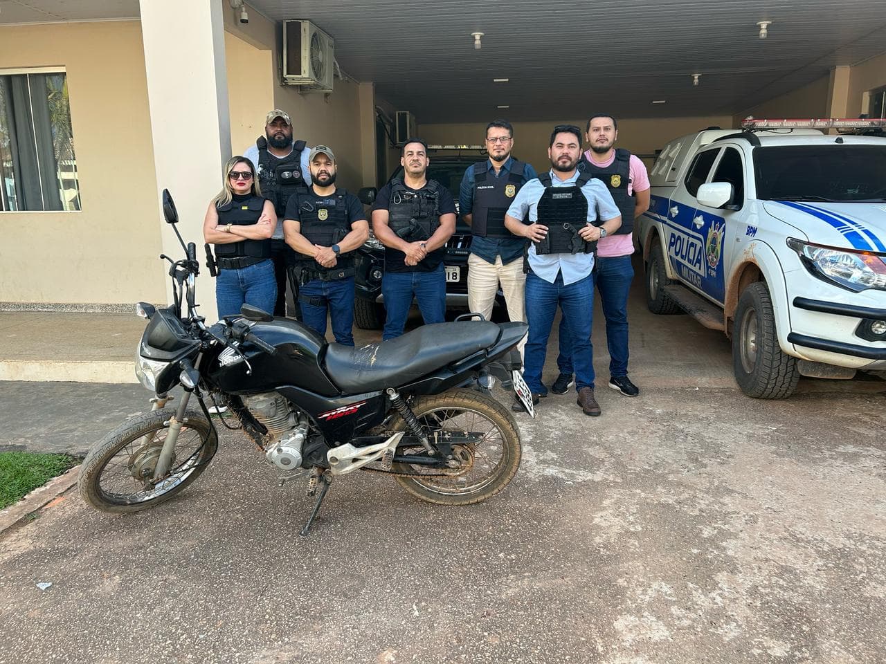 Polícia Civil recupera motocicleta furtada em área de difícil acesso de Plácido de Castro