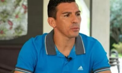 lucioqueimado Ex-zagueiro Lucio está internado desde quinta-feira
Imagem: Kleyton Amorim/UOL