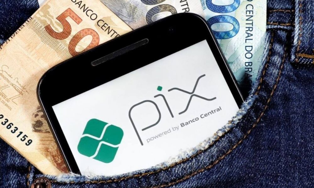 pix-fim-do-dinheiro-em-especie-1 (Imagem: Shutterstock)